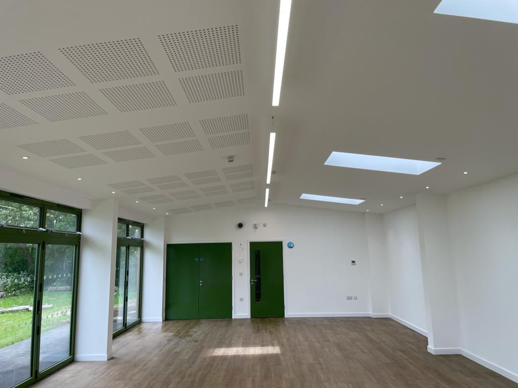 MyrahConstruct's tweet image. THE GARDEN ROOM
At Bridge Farm Primary School

With the current glorious weather, the 100m sq annex is filled with natural light and provides the perfect teaching &amp;amp; activity space that helps boost wellbeing &amp;amp; productivity for children and for wider community use.