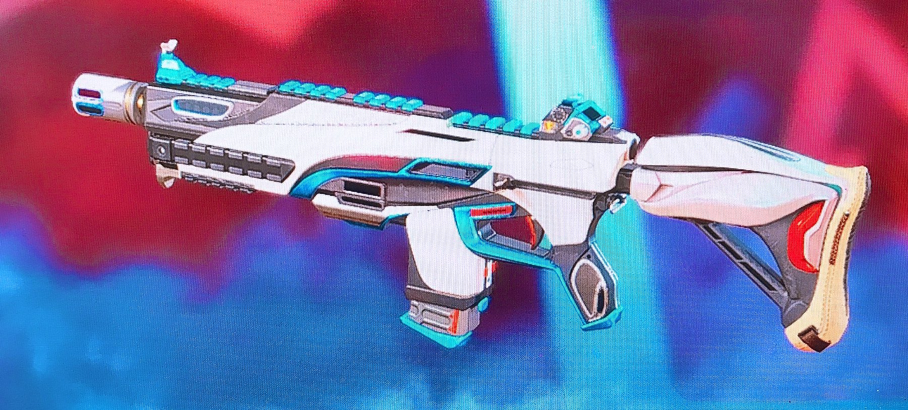 ぼると Apexボルトのスキン買おうか迷ってるんですけどどっちがいいと思います 左 クラシックパール 右 豪華仕上げ T Co Havuunsngx Twitter