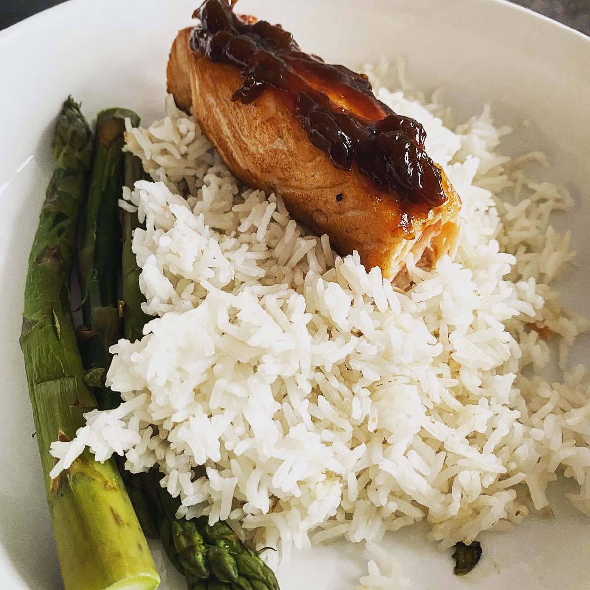 FoodieGeezer's tweet photo. Salmon Teriyaki lastnight for dinner!! Started riding the bike again and this dish was perfect fuel for after!! Love a bit of fish, what do you have for dinner lastnight? #fish #salmon #teriyaki #asianinfused #topdinner #foodie #thefoodiegeezer https://t.co/07FfTbzeVQ