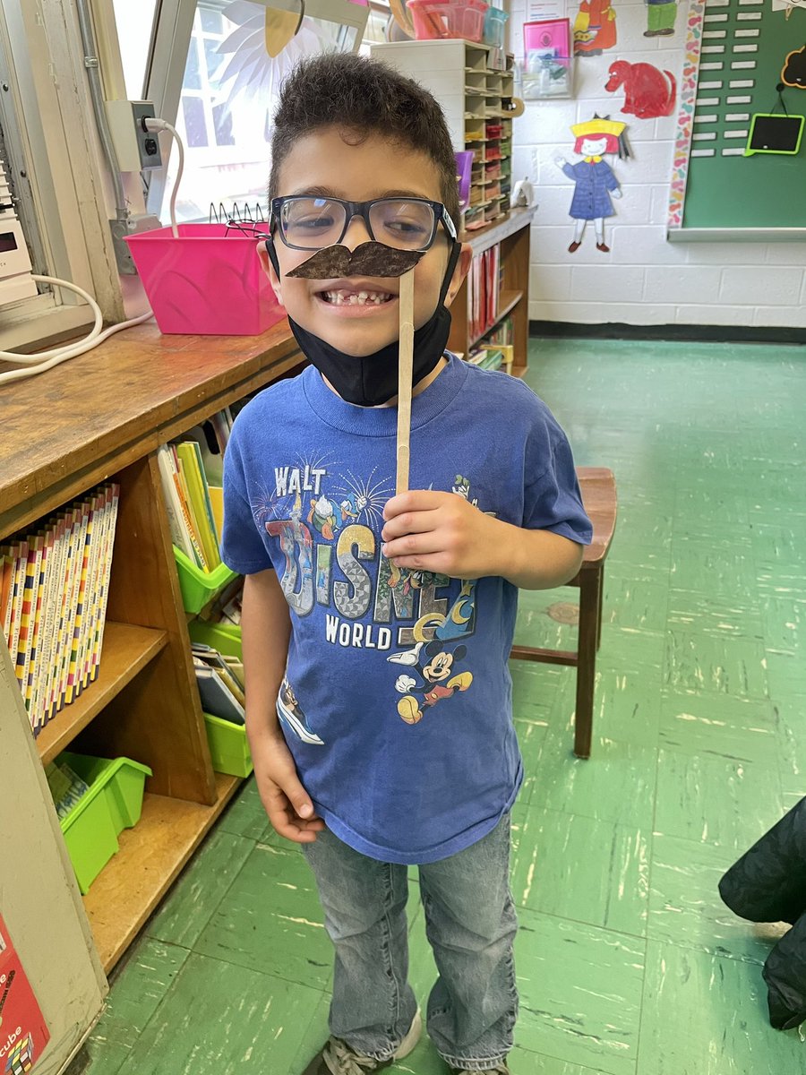 Miss Anton tweet media