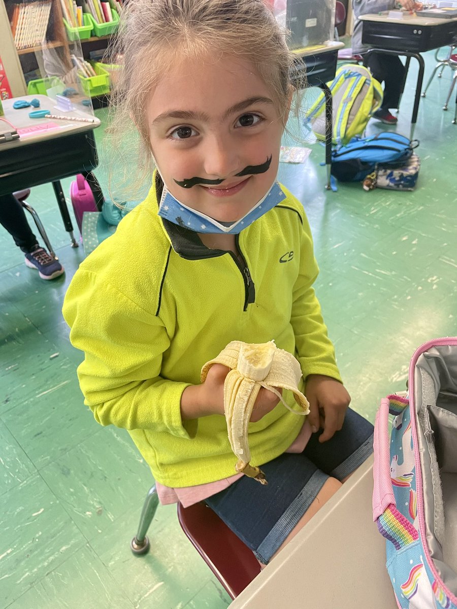 Miss Anton tweet media