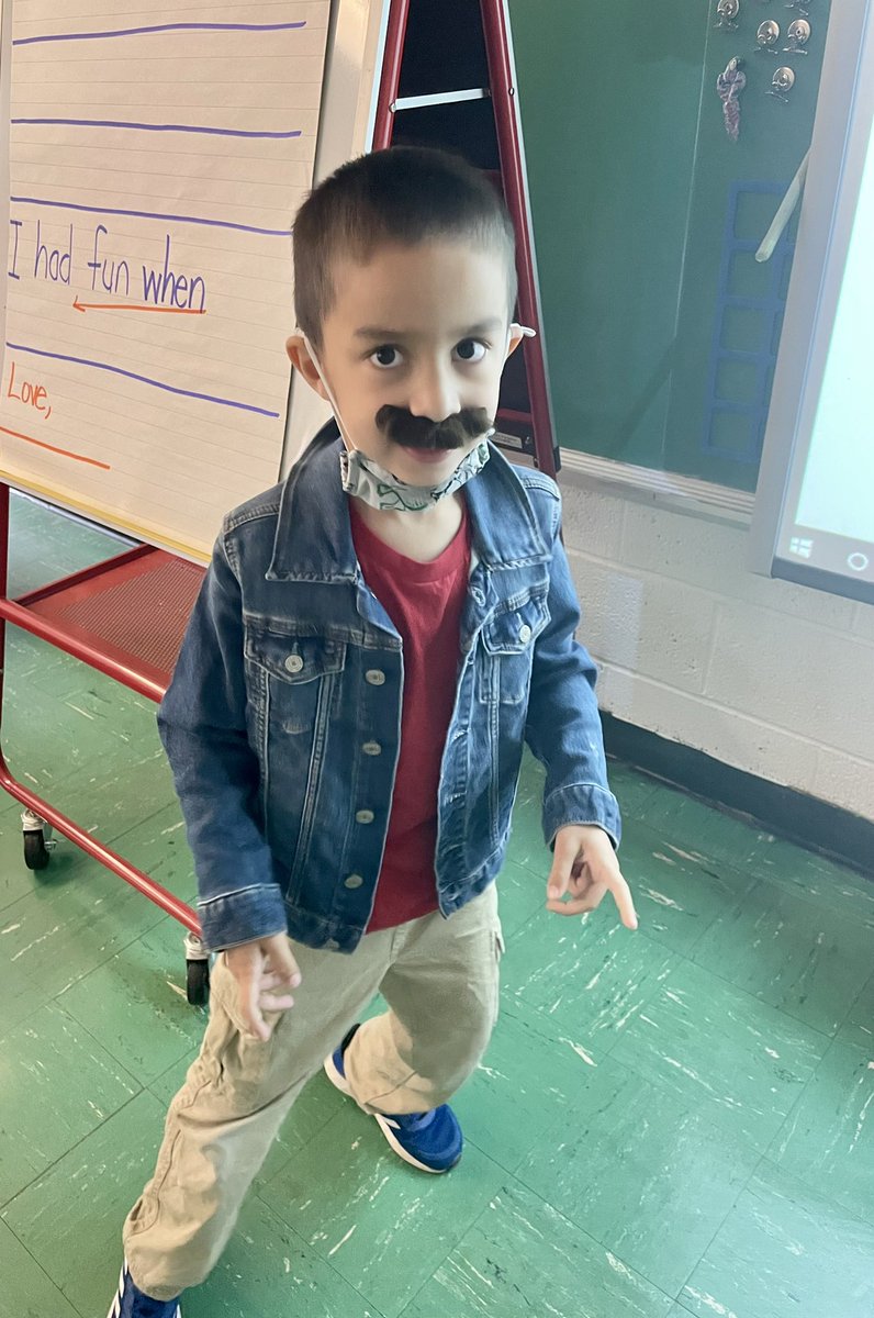 Miss Anton tweet media