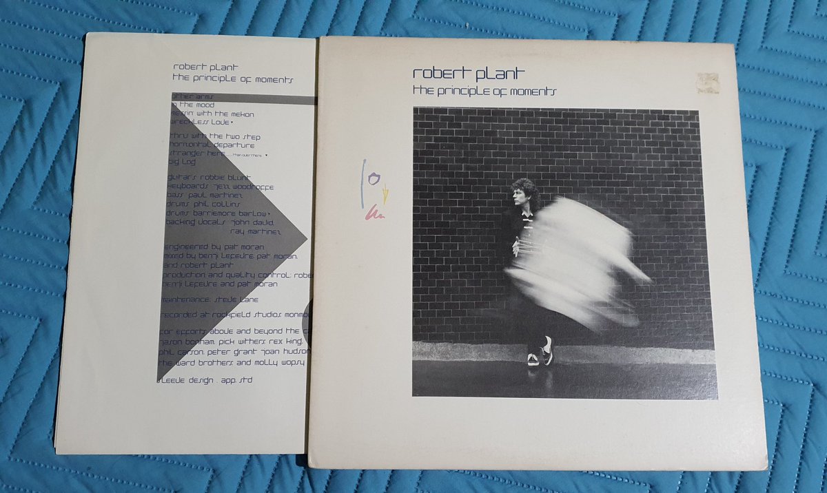 Chisco2112's tweet photo. Cuando uno colecciona #vinylos escucha el disco completo por ambos lados. Pero la magia se da cuando compras un disco y te sorprende con cada una de las canciones sin que lo esperaras. Para mí este es uno de esos discos #RobertPlant #vinylrecords https://t.co/T3r7Wec6pe