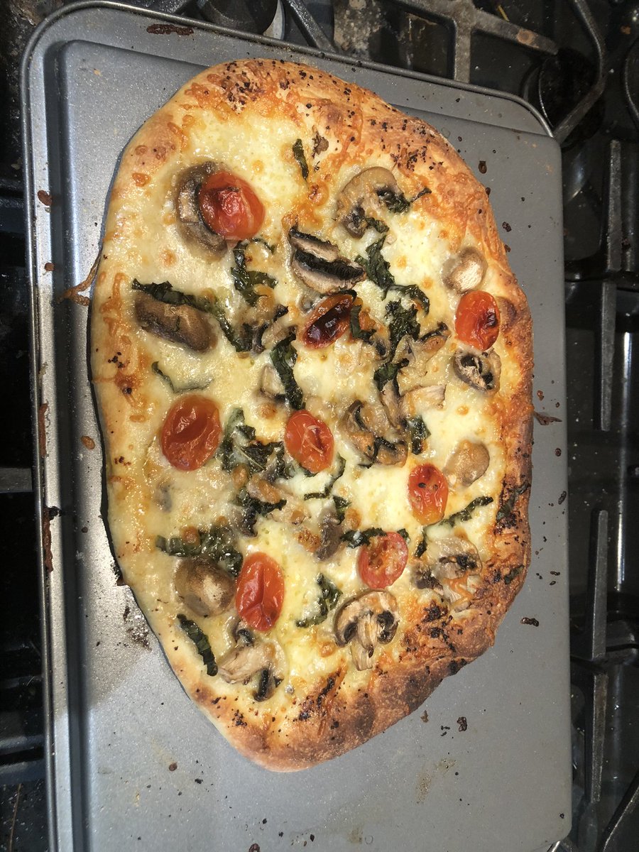 Bennett5340Kim's tweet photo. Thank you to @CorinneBoyda for an amazing takeaway dinner today!!!  @BlazePizza https://t.co/n2GO7HcXtj