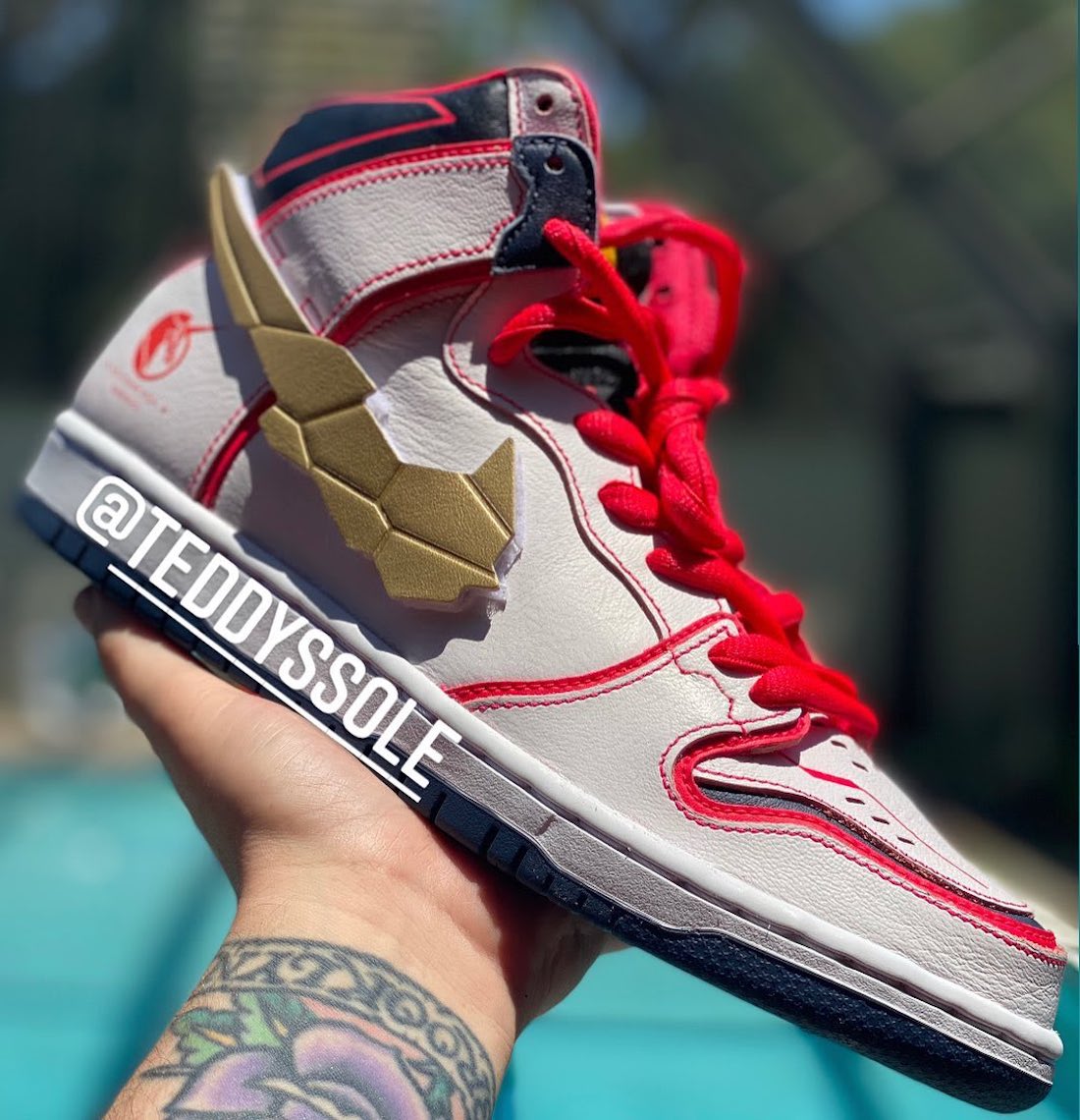 SneakerFiles.com tweet media