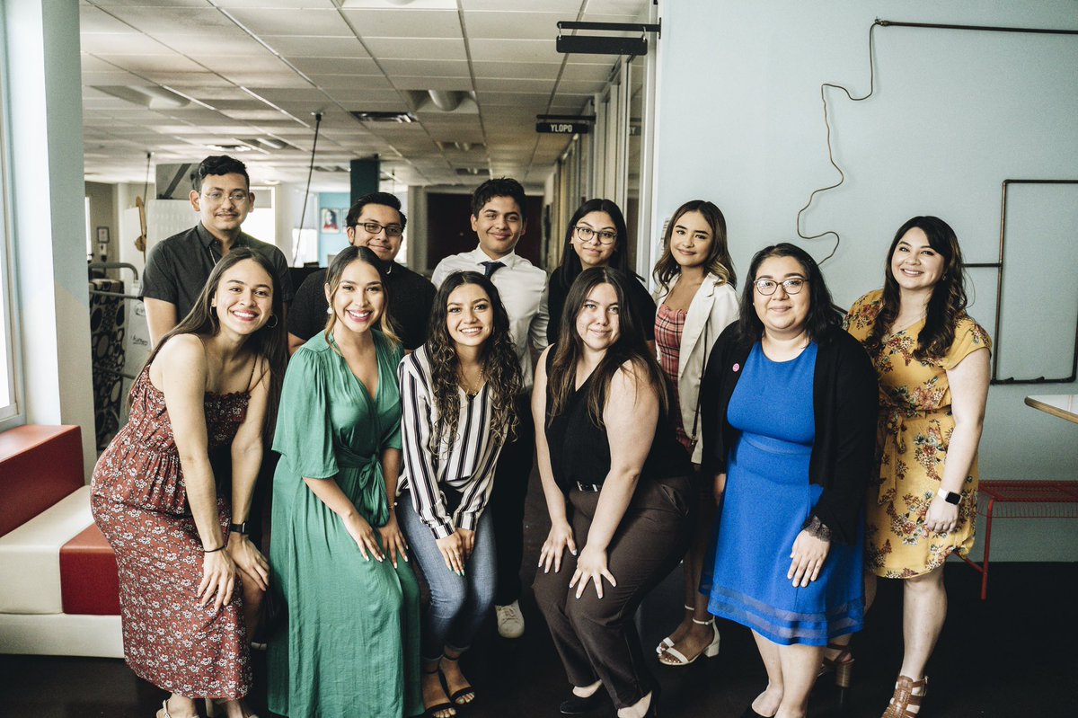 ReynaEMontoya's tweet photo. I am beyond proud of these young people! They give me so much hope for our future. They lead with integrity & heart.
I feel so blessed I get to be a small part of their leadership journey ✨
#AlientoFellows #alientoaz #highered #educatedaf https://t.co/k18lvgQu8T