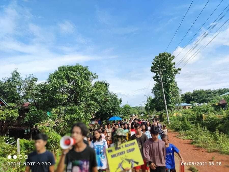saiphyoezin's tweet photo. A protest march was held this morning in Saw Phya Village, Thayet Chaung Township to defy military rules.
#RejectCoupRejectASEAN #WhatsHappeningInMyanmar #June8Coup #MilkTeaAlliance https://t.co/rYkbwF3HHo