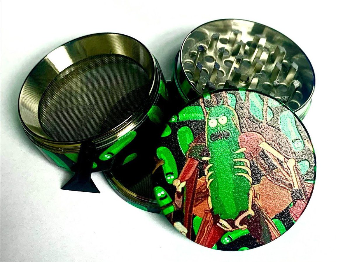MentalMaint's tweet photo. Only 9 left dont miss out !!! #etsy #herbgrinder #cartoon #customermade #Mentalmaintenance #Mmemberville https://t.co/ObbqG0RuQv https://t.co/DrdcVtDDFM