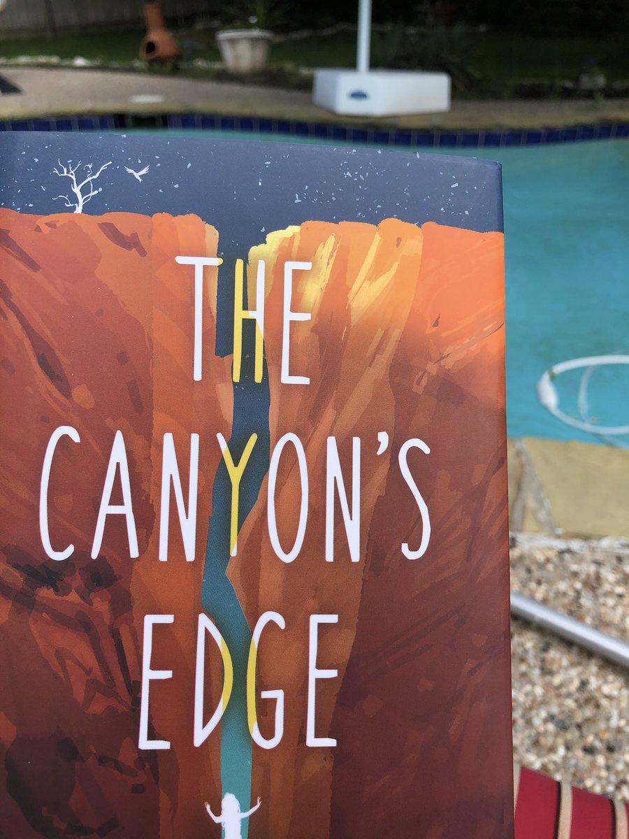 leannfene's tweet photo. Reading a Bluebonnet book by my favorite place. @taylorlibrary #TEreads https://t.co/gYGDcYPC7h