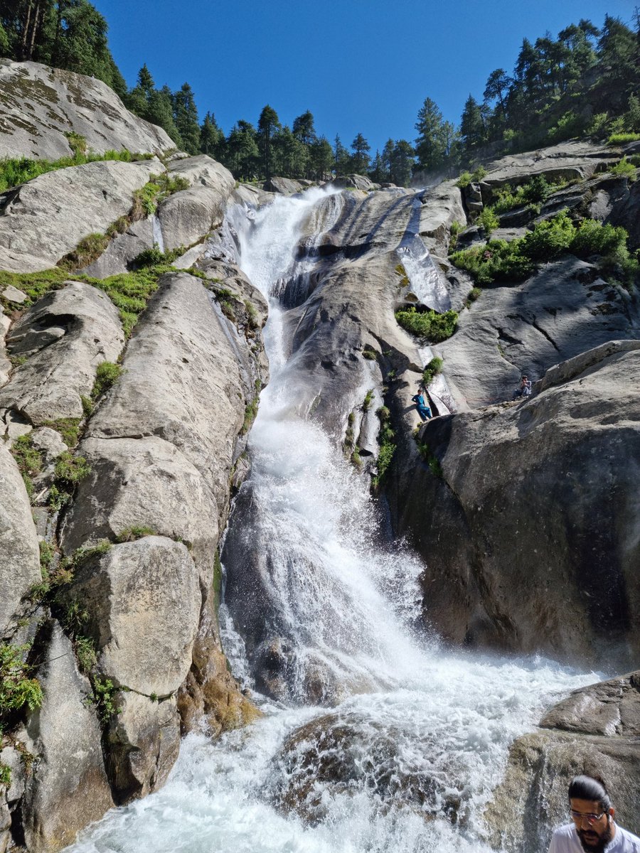 muzamil_toori's tweet photo. In past 5 Days,i have visited #Kalam #Atror #ShahiBagh #Ushu #Khurkhri #Kandol #JazBanda #Kumrat .there is no Mobile Signal No Internet,No road infrastructure ..Government should focus in Infrastructure to boost tourism instead of Zubani Jama Kharch.@GovtofPakistan @ImranKhanPTI https://t.co/hbXfT4OKBE