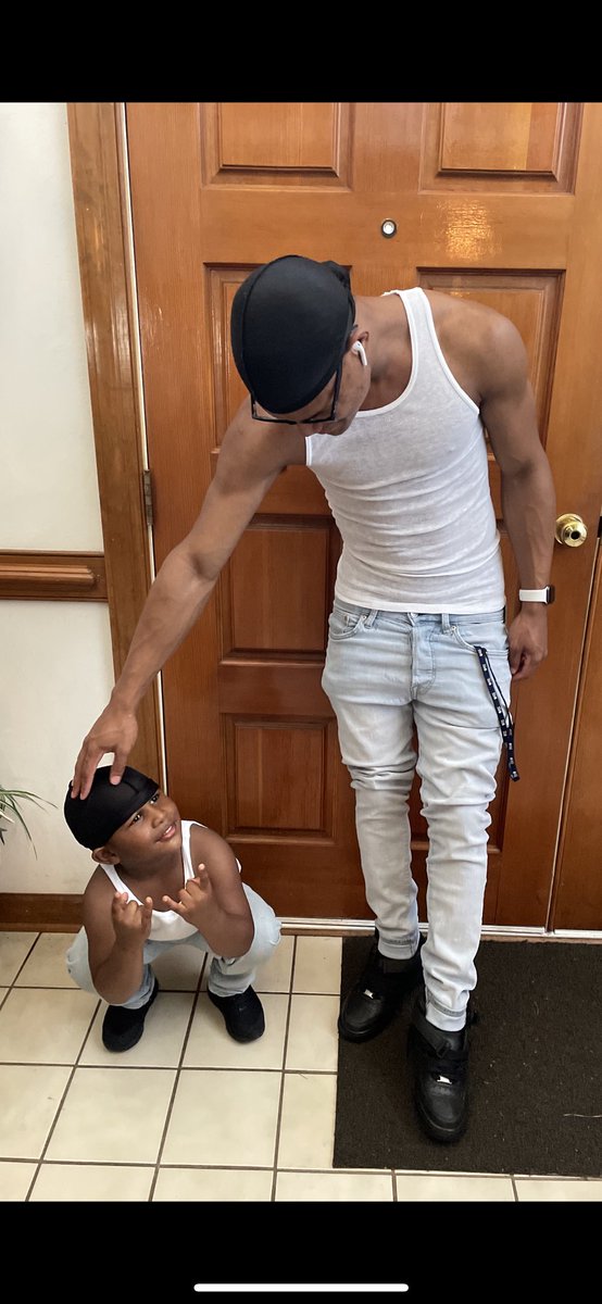 7FiveTrell's tweet image. My dawg finna be in kindergarten time really flying😱