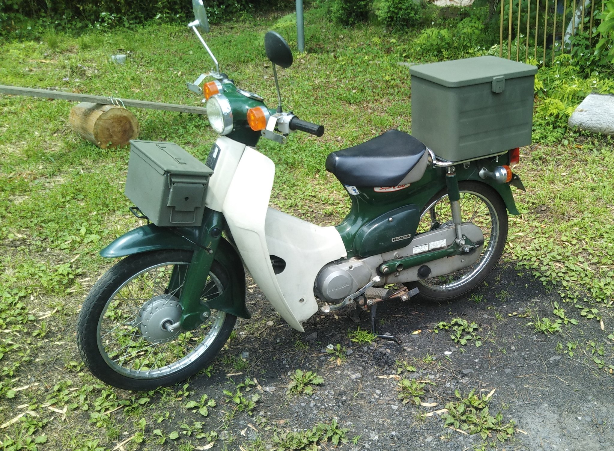 スーパーカブ リアボックス 昭和レトロ 銀行員カブ 鉄 岡本 スーパーカブ リアボックス 昭和レトロ 銀行員カブ 鉄 岡本