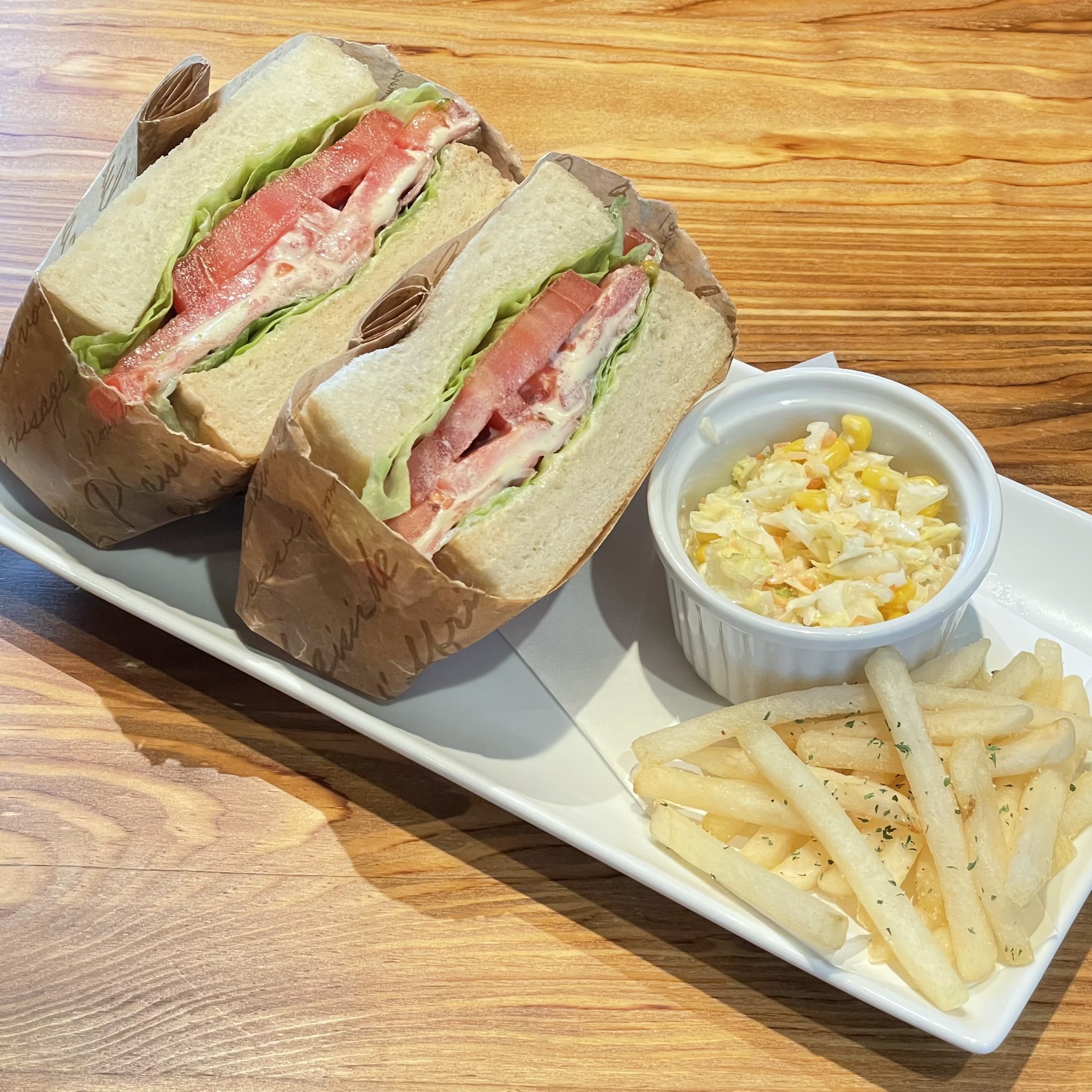 エルコンフォート ランチにおすすめサンドシリーズ Bltサンド 海外では定食 B ベーコン L レタス T トマト ボリューミーなサンド サンド サンドイッチ サンドウィッチ Bltサンド Blt 西麻布カフェ 西麻布グルメ T Co Hs4fpzez エルコンフォート ランチにおすすめサンドシリーズ Bltサンド 海外では定食 B ベーコン L レタス T トマト ボリューミーなサンド サンド サンドイッチ サンドウィッチ Bltサンド Blt 西麻布カフェ 西麻布グルメ T Co Hs4fpzez