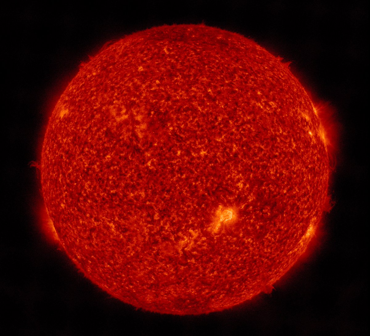 Guten Morgen zusammen - wie immer mit einem Livebild der Sonne via Satellit SDO.