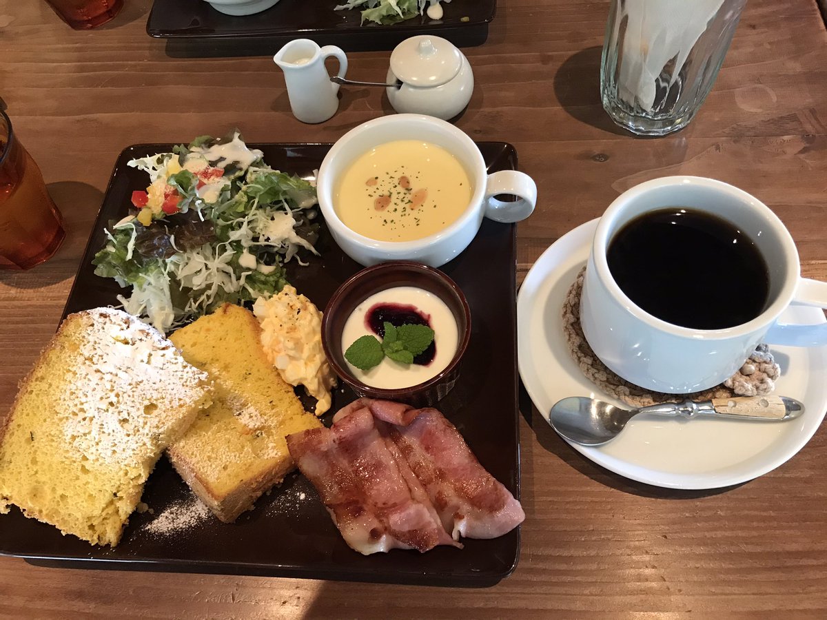 1224Masamin's tweet photo. 職場の先輩とカフェへ。
楽しい時間は、あっという間。
(2時間も居てすみません😅)
美味しくて、大満足でした✨😄✨
#chafu
#モーニング
#高松市カフェ https://t.co/0xEdVpSEzW