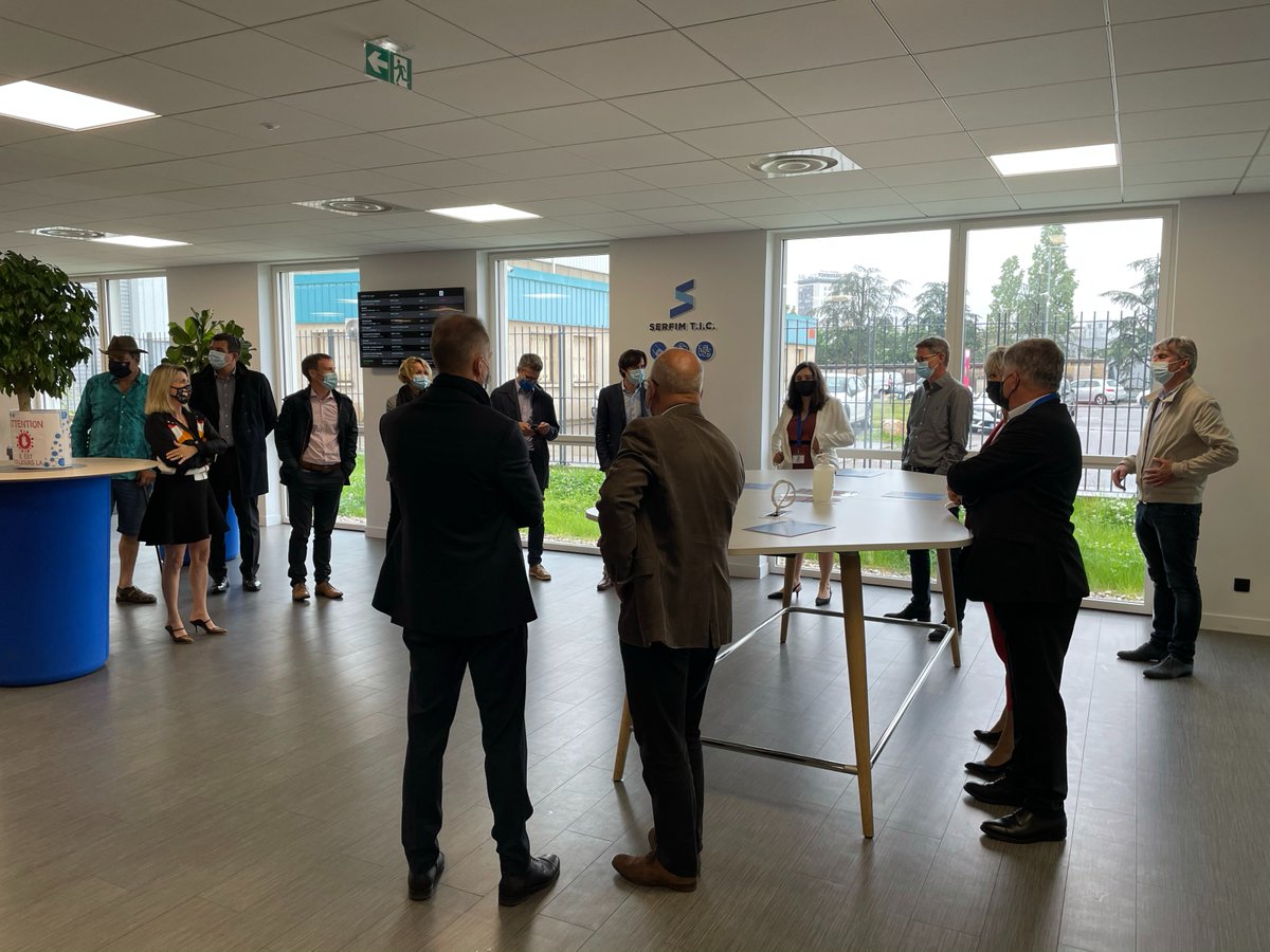 Il y a 20 ans se tenait le 1er Comité de Pilotage avec nos 4 premiers adhérents.
C'est ainsi qu'a été imaginé et construit QANTIS, et cet état d'esprit #collaboratif est au cœur de notre ADN.

La semaine dernière, ce rendez-vous avait lieu dans les locaux @SERFIM. 

#Ensemble