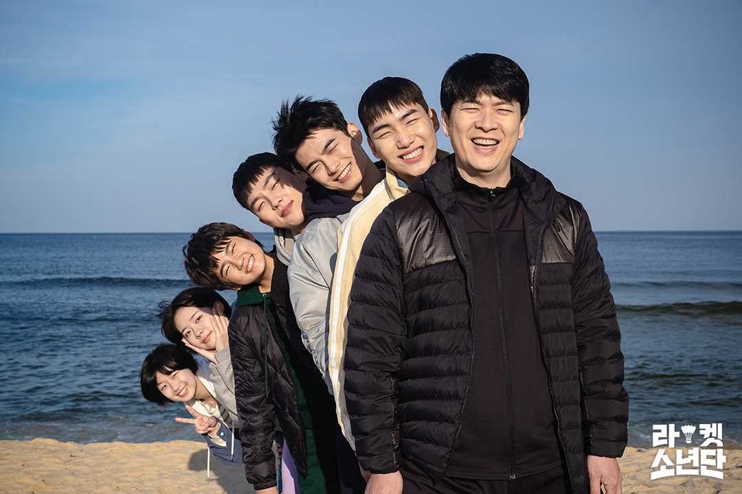 근데 그거 알아? 툴툴거리더니 울 해강이가 제~일 신나 보이네 ^0^ SBS 새 월화 드라마 <라켓 소년단> ☞ 매주 [월/화] 밤 10시 방송🏸 #SBS새드라마...