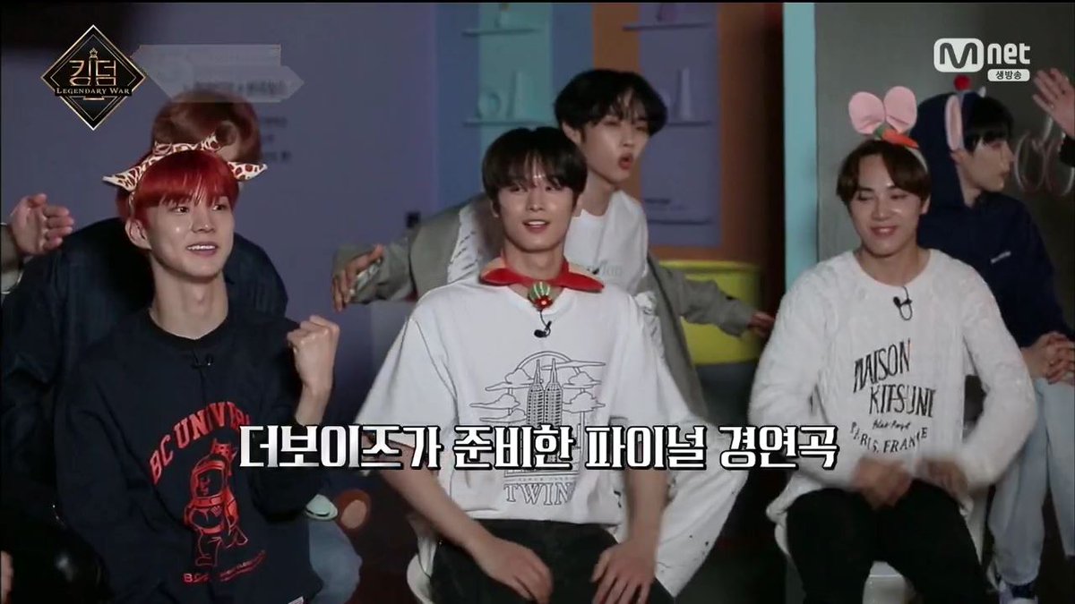 Mobler_Wear's tweet photo. #킹덤 #레전더리워 프로그램 '#더보이즈 #주연' 님께서 '모블러x권트윈스 클라우드 반팔 [오프화이트]' 상품 착용해주셨습니다 ♥

상품 정보: https://t.co/40P7xUL7bP

#모블러웨어 #mobler #권트윈스 #모블러x권트윈스 #THEBOYZ #주연 #티셔츠 #반팔티 #반팔티셔츠 #오버핏 #오버핏티셔츠 https://t.co/3TxIPZrZ9W