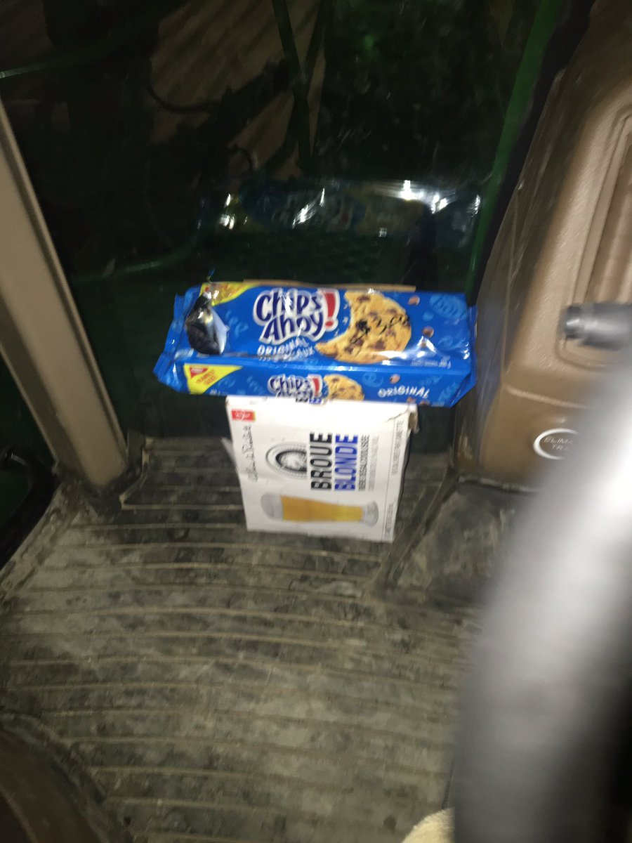 This is the second night in a row I’ve brought cookies into the sprayer with me. I’ve placed them out of arms reach making it harder  to grab one although I still reach over for one from time to time #spray2021 they are so good tho