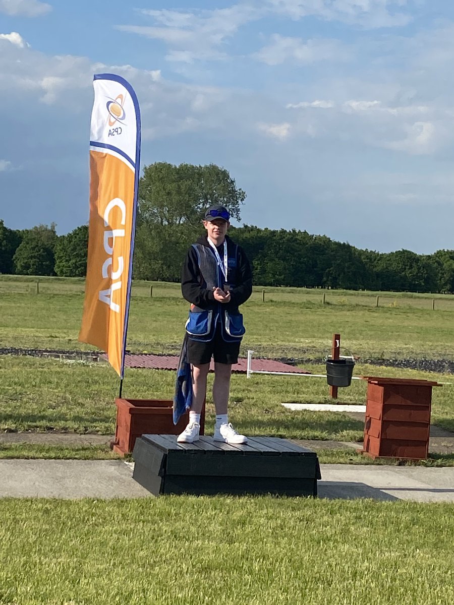 chezney30's tweet photo. Kian maher shot for the first time at eriswell lodge for the british open championship. Kian scored 94ex100, kian managed to get 3rd place in colts( under 16’s) well done kian. @Abbotbeyne @EleyHawk @Plugzz_Hearing @CENSdigital @teaguechokes https://t.co/e5RwJWvMzW