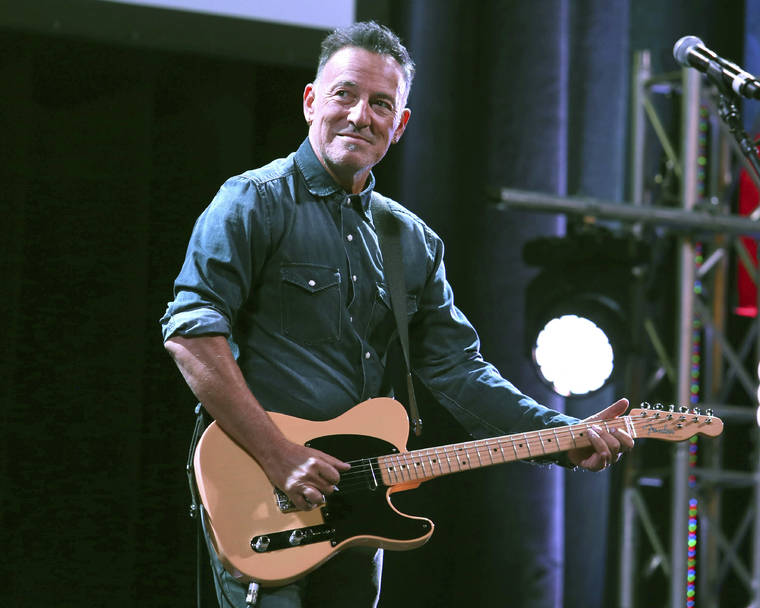 Bruce Springsteen plans Broadway return of his 1 man show