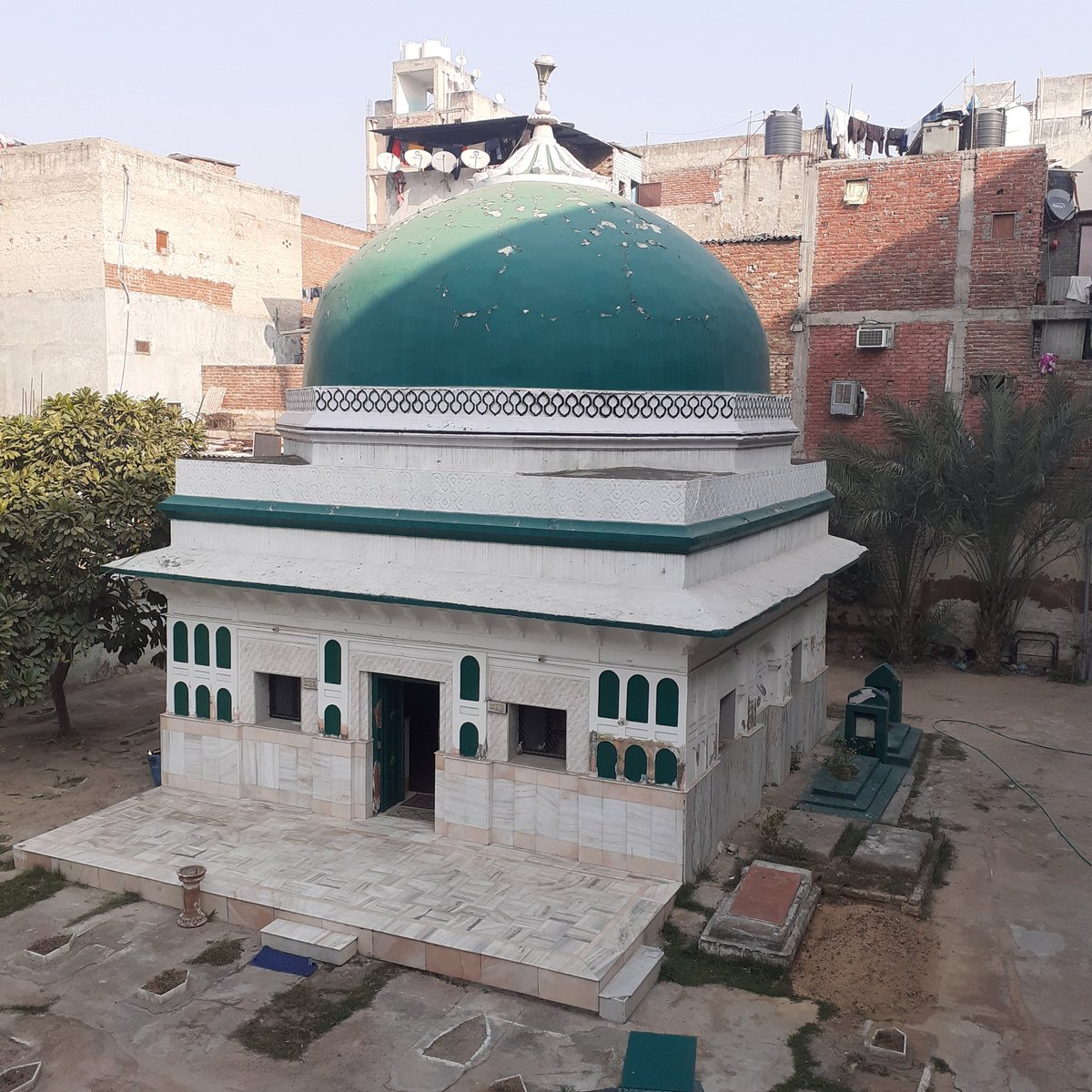 Aasif_Dehlwi's tweet photo. #Post_2 #Dargah
Hazrat Shaykh Abdul Haq Muhaddis Dehlvi
Radi Allahu Anhu
Mehrauli Shareef #Delhi
#SunniMuslim #Islam #Maslak_E_Aala_Hazrat_Zindabad #Sufi #Shaykh #Mohaqqiq #Mujaddid #Hussain #Ali #Hasni #Fatima
@Aasif_Wahidi 👈 #Follow #RETWEEET https://t.co/rZmzLSEY7r