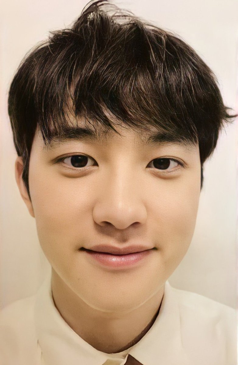 kyungseng's tweet photo. he a softieeee omg most wanted photocard from this baaatch 😭🤍 https://t.co/7h8Fbgyx0b