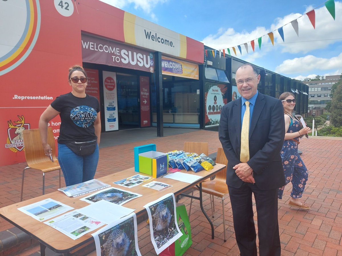 Thank you <a href="/VCMarkESmith/">Mark E Smith</a> for stopping by the Redbrick and chatting about biodiversity and Hedghogs on campus. You can win a <a href="/montezumas/">Angel Perdido</a> vegan chocolate hamper if you download the free iNaturalist app to help us track animal and plant species on campus!