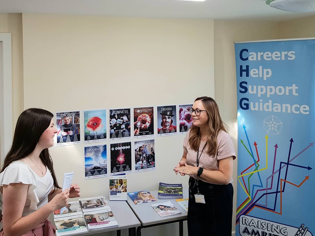 CarshaltonHigh's tweet photo. Year 11 students meet with staff and Year 13 students to research Sixth Form courses and careers.
#sixthformfayre #ALevels #BTEC #careers
@6thChsg @CHSG_PE_Dance @CHSG_Science @MrDevenney @CHSG_MFL https://t.co/iQK4VTQOHE