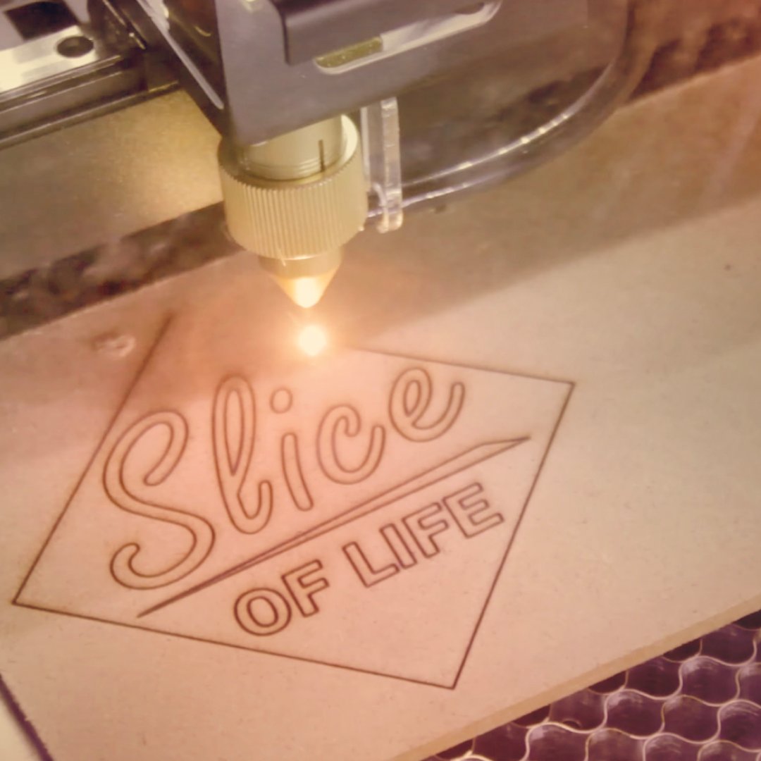 flux3dp's tweet photo. / FLUX x Slice of Life /
Recently, @Slice_Of_Life01 received FLUX's biggest laser cutter, a Beambox Pro, which would well assist the miniatures and models making on the new projects.

Here is the unboxing video:
https://t.co/blVXXzB3vd
#FLUXlaser #createwithFLUX https://t.co/cAou5hmxnO