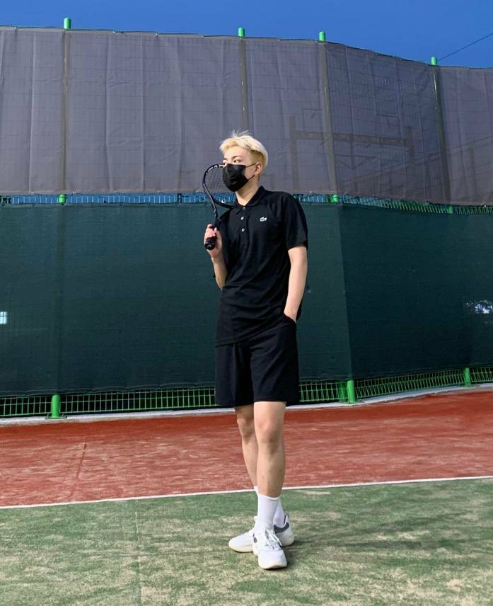 atz_bf's tweet photo. hello ! this is a new account dedicated to @ATEEZofficial boyfriend looks ♡ i'm activating this account again! please rt to help me spread the word and follow to support ! https://t.co/XjSuEztSVb