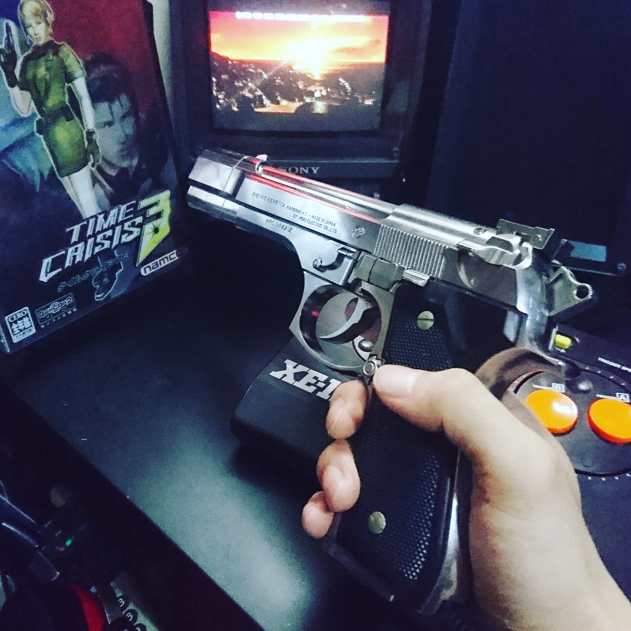 Katsuyuki Hori の ベレッタ で タイムクライシス3 クリア これでやっと ジャケットのヒロインが使える Beretta92fs Playstation2 ガンコン T Co U5bwieecsq Twitter