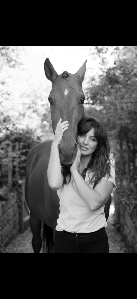 LMilotOfficiel's tweet image. Merci merci merci d’avoir été si nombreux hier soir devant #liéspourlavie sur @TF1 ... grâce à vous nous sommes en tête des audiences ❤️Pour ceux qui ont envie de voir ou de revoir #liespourlavie c’est ici ==&amp;gt; tf1.fr/tf1/lies-pour-…