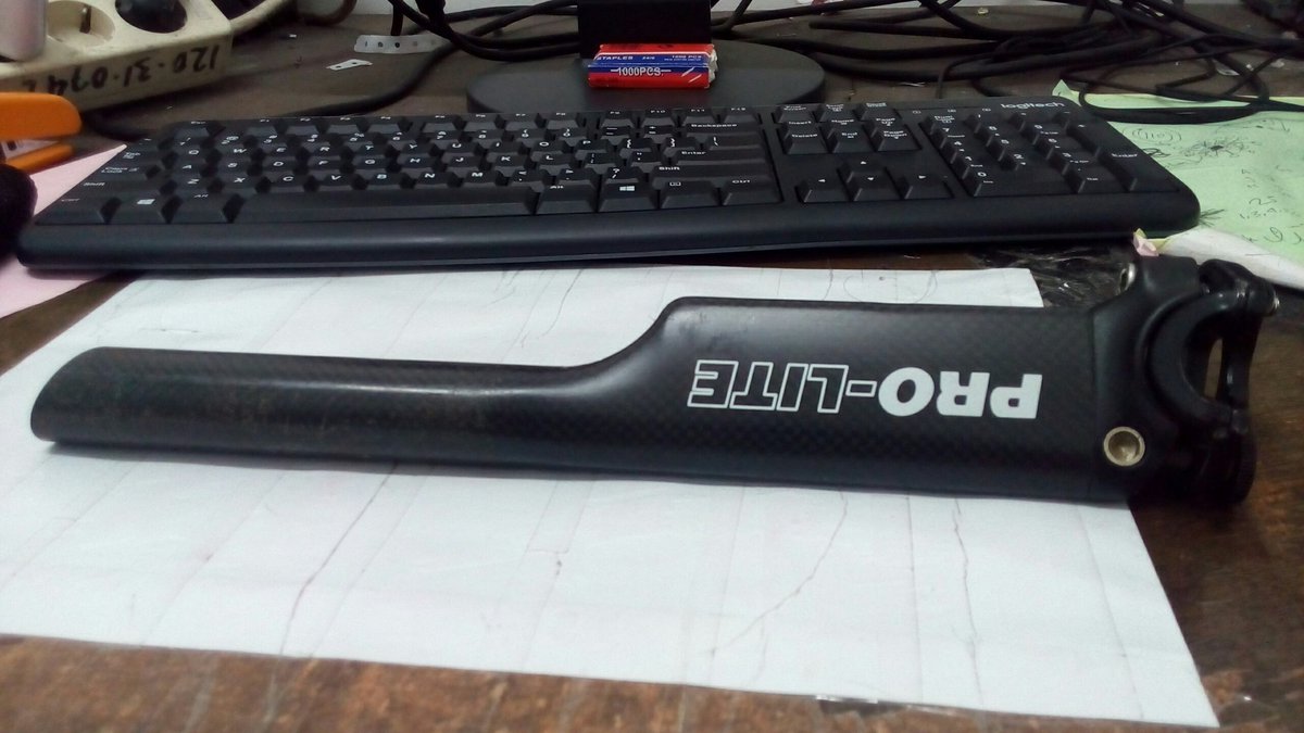 hatebikes18's tweet photo. Fs 2nd Seatpost Prolite 27.2mm Aero Carbon wa 082136661833 #fnfjb https://t.co/BQzJSaMErk