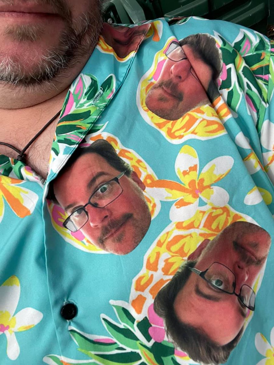 sQuanka1111's tweet photo. #DrRickCameoContest @Progressive B/W groan-to-stand, dad jokes, &amp; the affinity towards military history (specifically, submarines), the Venn diagram of my husband, @Vinobuddha, &amp; my dad, is a circle. But nothing screams 'I'm a dad!' more than a shirt w/your own face. #pgremployee https://t.co/HxwJB8B1Hu