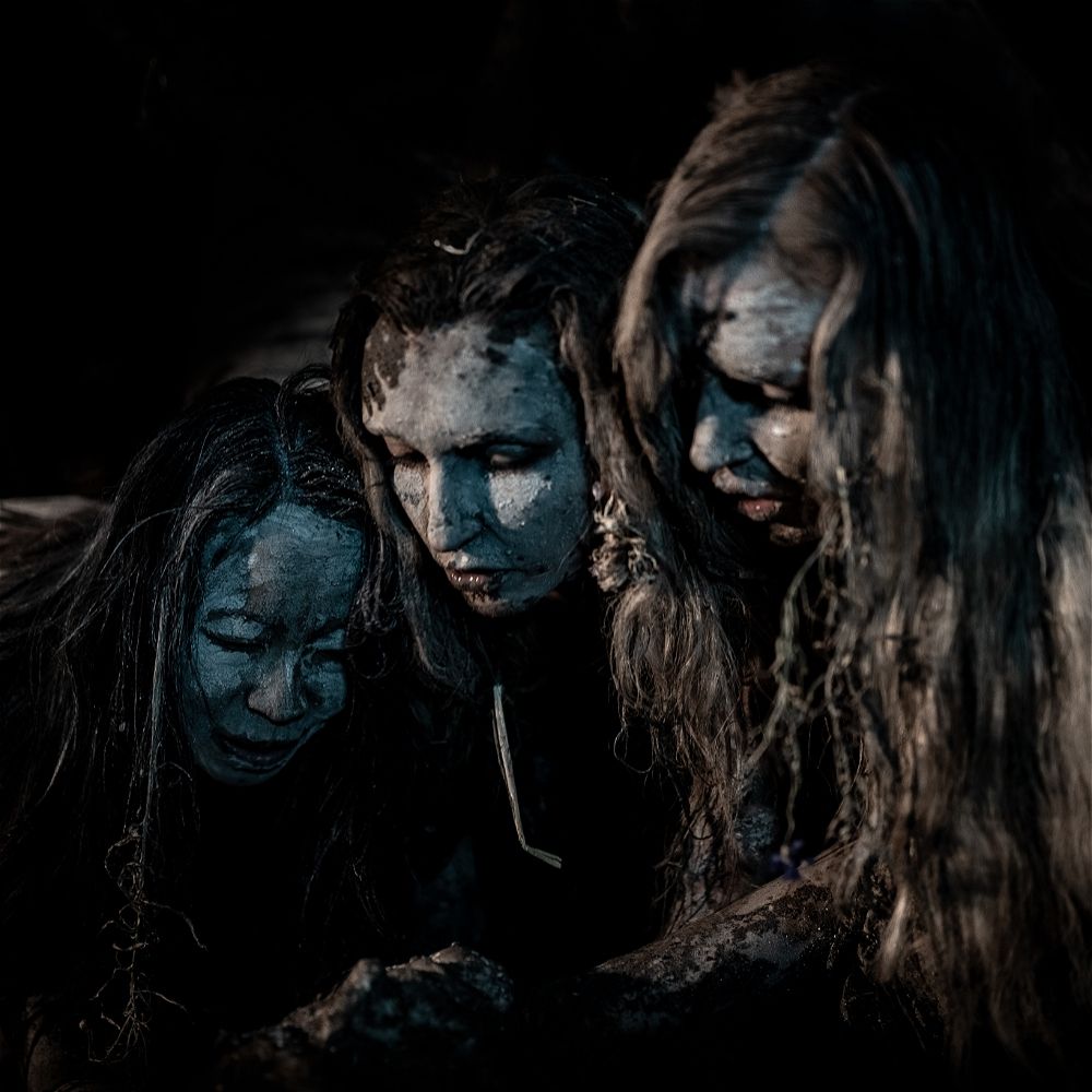 LudlowFringe's tweet photo. A classic tale of greed and guilt, this visceral and lucid interpretation of Shakespeare’s blood-soaked Tragedy of Macbeth is truly @FlabbergastT 9-12 JULY 2021 @StokesayCourt 
#Shakespeare #LFLive
https://t.co/xTyiauE0wZ https://t.co/VI1V1min4F