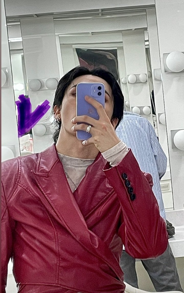 MXWHSTAGRAM's tweet photo. [210608] imnameim story 

🔗: https://t.co/4xlzWn69Mo https://t.co/Omeq0NW7jr