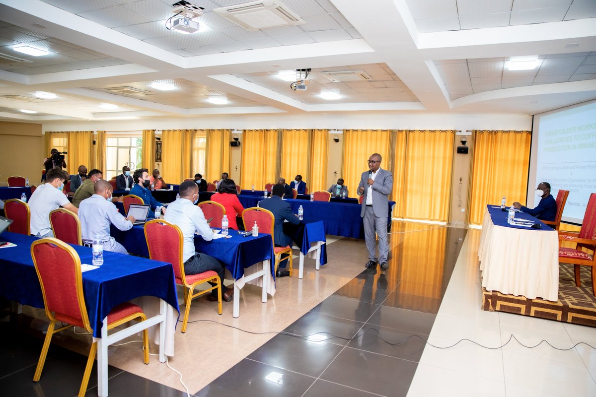 RwandaAgri's tweet photo. Today, the Minister of State @Ngabitsinze  officiated a Stakeholders Workshop on coffee value chain. He urged the value chain actors to work together to address the decreasing coffee productivity challenge while keeping the quality high.
 #MAFAP #coffee #Rwanda https://t.co/2NSMnTq5Pu