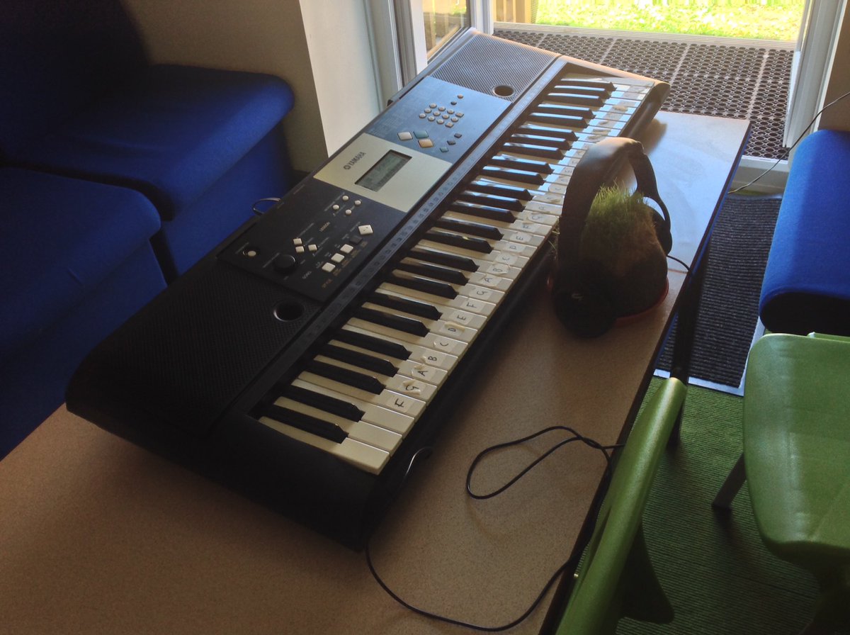 ParkTeaching's tweet photo. Today, as part of the musical curriculum, Burtie has been expanding their knowledge on the piano. They played a few keys and got their headphones on, as they learned their favourite song, "Never Gonna Give You Up." #TwitterClub #thisisap https://t.co/thM9JCqotG