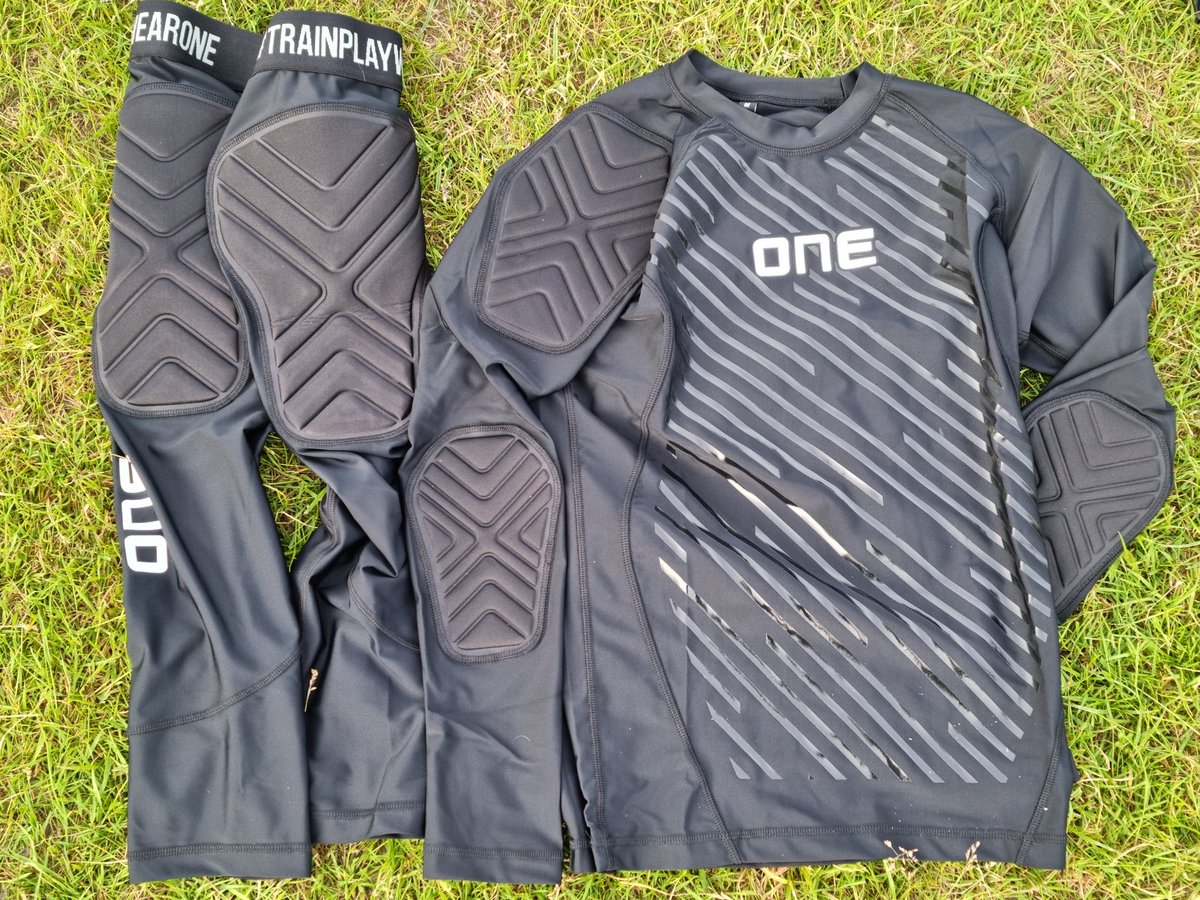 1to1FPC's tweet photo. The gear looks top notch and we are excited to share this with you!  

If you want to know more about the gloves and how we can help you get kitted up ready for pre-season just drop us a message ⚽️💙🧤 #ReachTheUltimateYou #1to1Squad #partnership https://t.co/pCOE5ReXgP