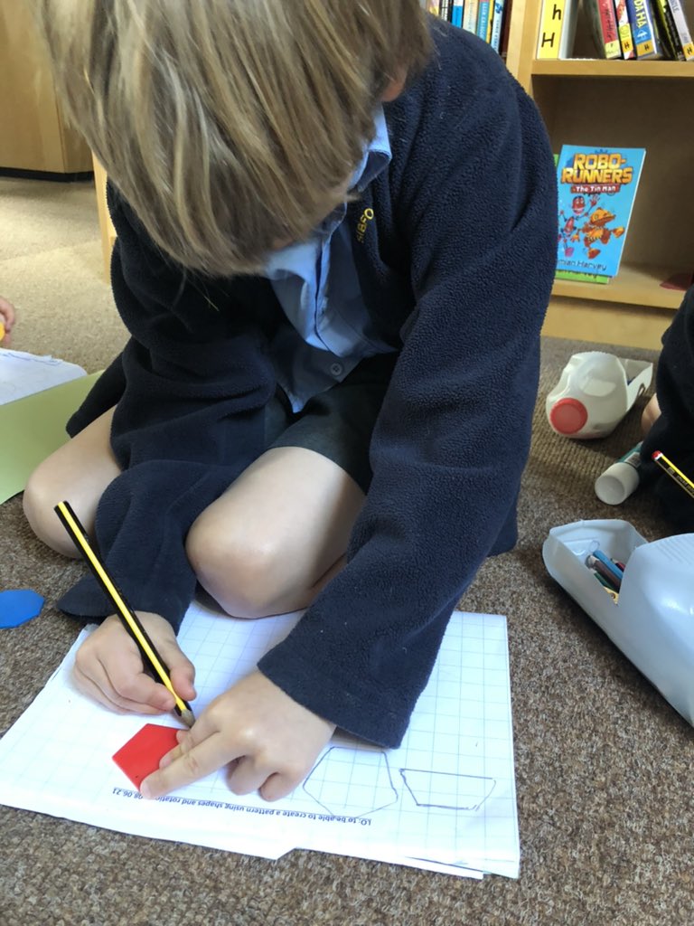 SibfordJS's tweet photo. Investigating how we can use our shape knowledge to think about creating sequences with rotations, symmetry and colours in #SibfordYear1and2 this morning.
#SibfordJSMaths #shapespacemeasure #problemsolving #SibfordJS https://t.co/AUvN3a2P4e