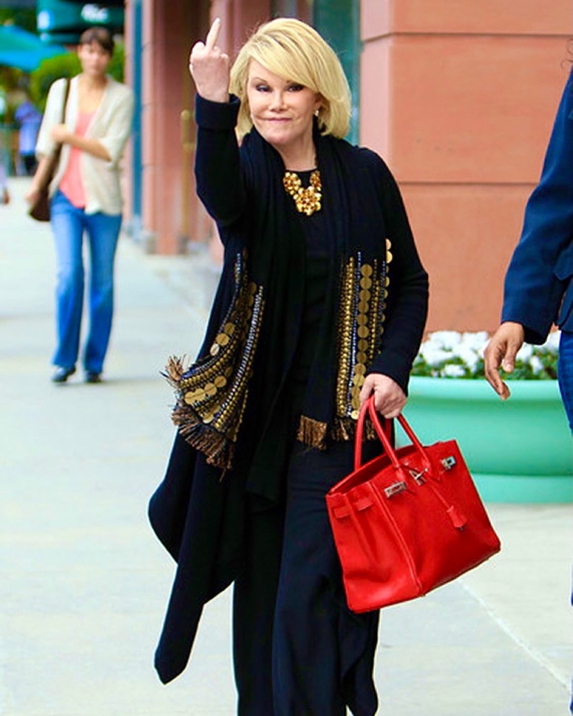 Happy heavenly 88th birthday Joan Rivers!!!  