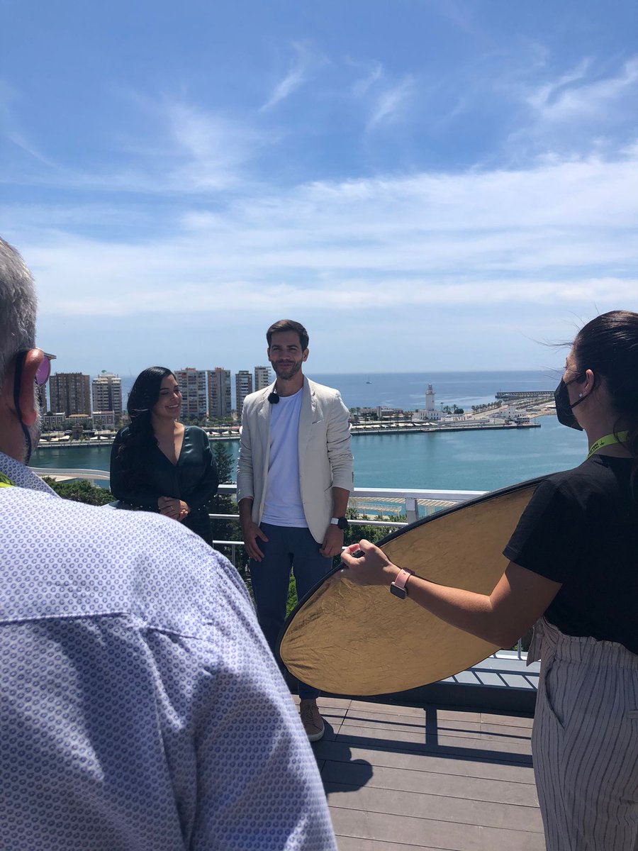 Hoy entrevistamos a Sterlyn Ramírez y <a href="/Marc_Clotet/">Marc Clotet</a> por la película ‘15 horas’ 🥳 <a href="/festivalmalaga/">Festival de Málaga</a>
