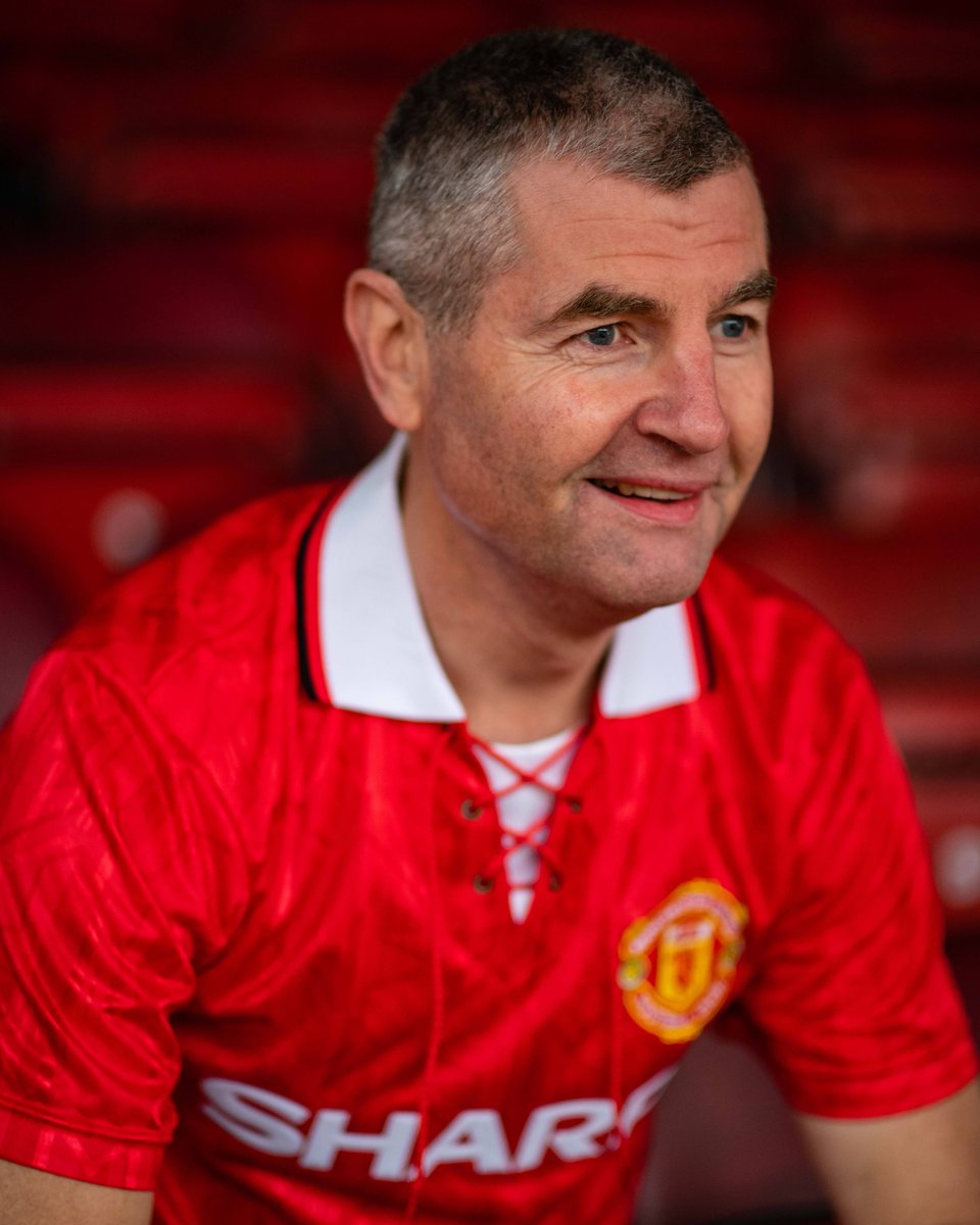 ManUtd's tweet photo. It's 3️⃣1️⃣ years since Denis Irwin became a Red 🔴

United legend. Simple as that.

#MUFC #OnThisDay https://t.co/SigFxV9cgp