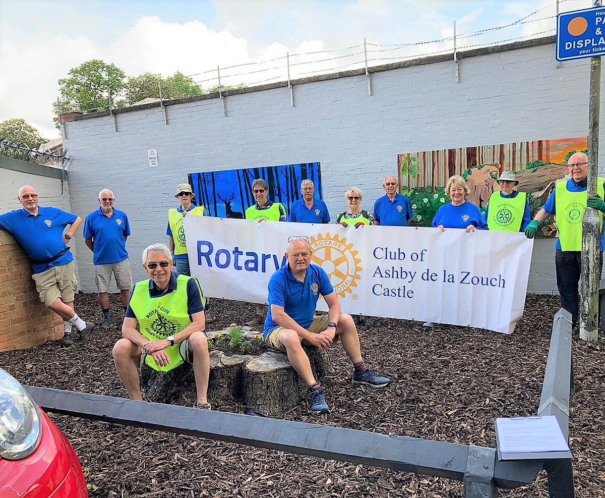 Litter Pickers in Leicestershire; the wombles of Rotary Club of Ashby de la Zouch Castle 
Here marking the Great British Spring Clean with a team litter pick covering much of the town centre and surrounding parks.
#peopleofaction