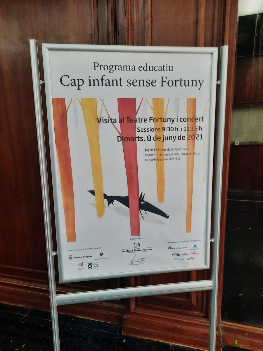 SantJosepReus's tweet image. Una representació del claustre docent gaudint al #TeatreFortuny del concert de #CamerataXXI dins el projecte pedagògic #CapInfantSenseFortuny.
El curs vinent els alumnes de #6èPrimària podran viure aquesta fantàstica experiència amb Prokofiev