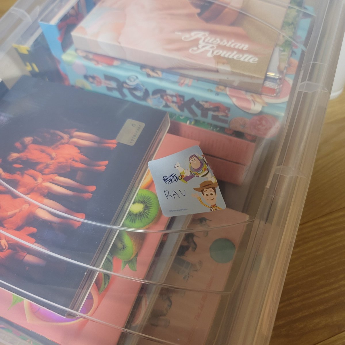 rav_kshopph's tweet photo. 💫#RAV_Available | WTS/LFB
Red velvet albums with pc
See the picture for the prices.
📌DOP: June 17
📌ETA: August
DM us or comment mine + album
RV Album pc Irene Seulgi Wendy Joy Yeri https://t.co/68hX3J4pRq