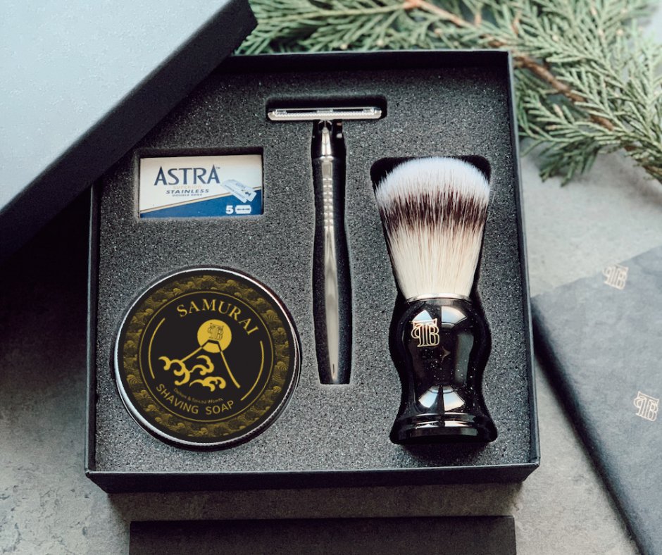#Win a Premium Shaving Set from <a href="/TPersonalBarber/">The Personal Barber</a> this #FathersDay.

Includes premium razor, shaving brush, samurai soap and Astra razor blades. Plus Mór Card memberships to be won. 

To enter simply RT, FOLLOW us and FOLLOW <a href="/TPersonalBarber/">The Personal Barber</a>. 

Winner announced on 18 June.