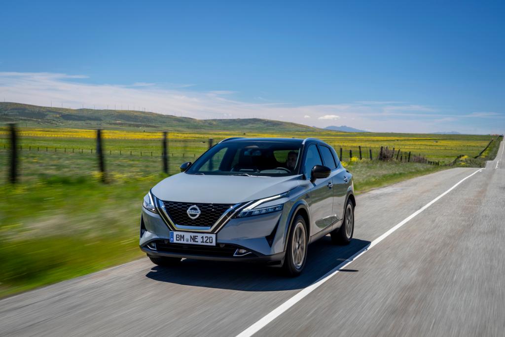 Hij tilt autorijden naar een hoger niveau: de nieuwe Nissan QASHQAI Lees hier het laatste nieuws over onze crossover: ms.spr.ly/6014n6KFj

#NieuweQASHQAI #DeUltiemeCrossover