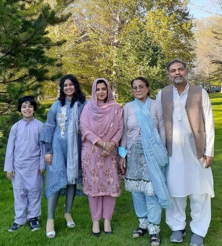 MAfnanKhan3's tweet photo. They say Western Countries are the safest place on planet Earth but forgot to mention, not for Muslims. These Pakistanis were killed in an Islamophobic-terrorist attack in Canada. 3 Generations killed in a split second...
#PakistaniCanadian
#MuslimsLiveMatters
#muslimunderattack https://t.co/b5DG9WlAQP